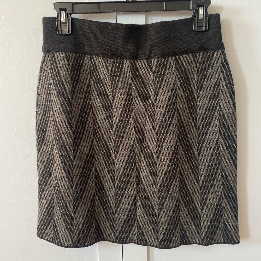 Fenn Wright Manson Black and Gray Chevron Mini Skirt